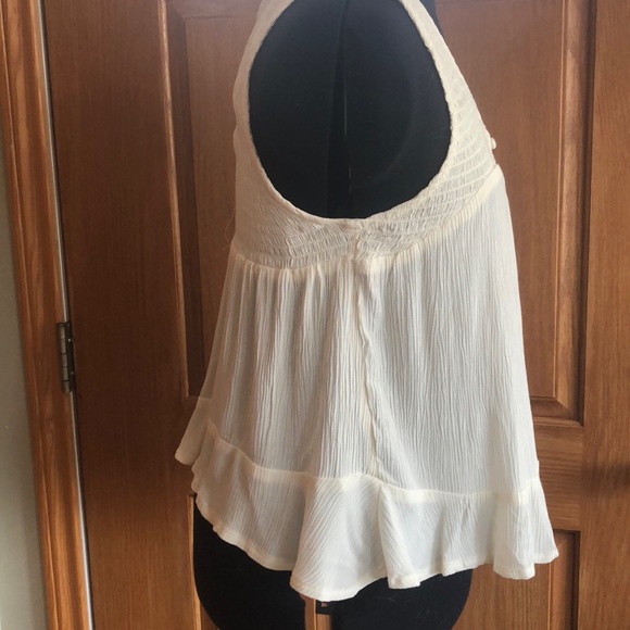 😍 NWT Spring/Summer Flowy Top - Picture 3 of 6